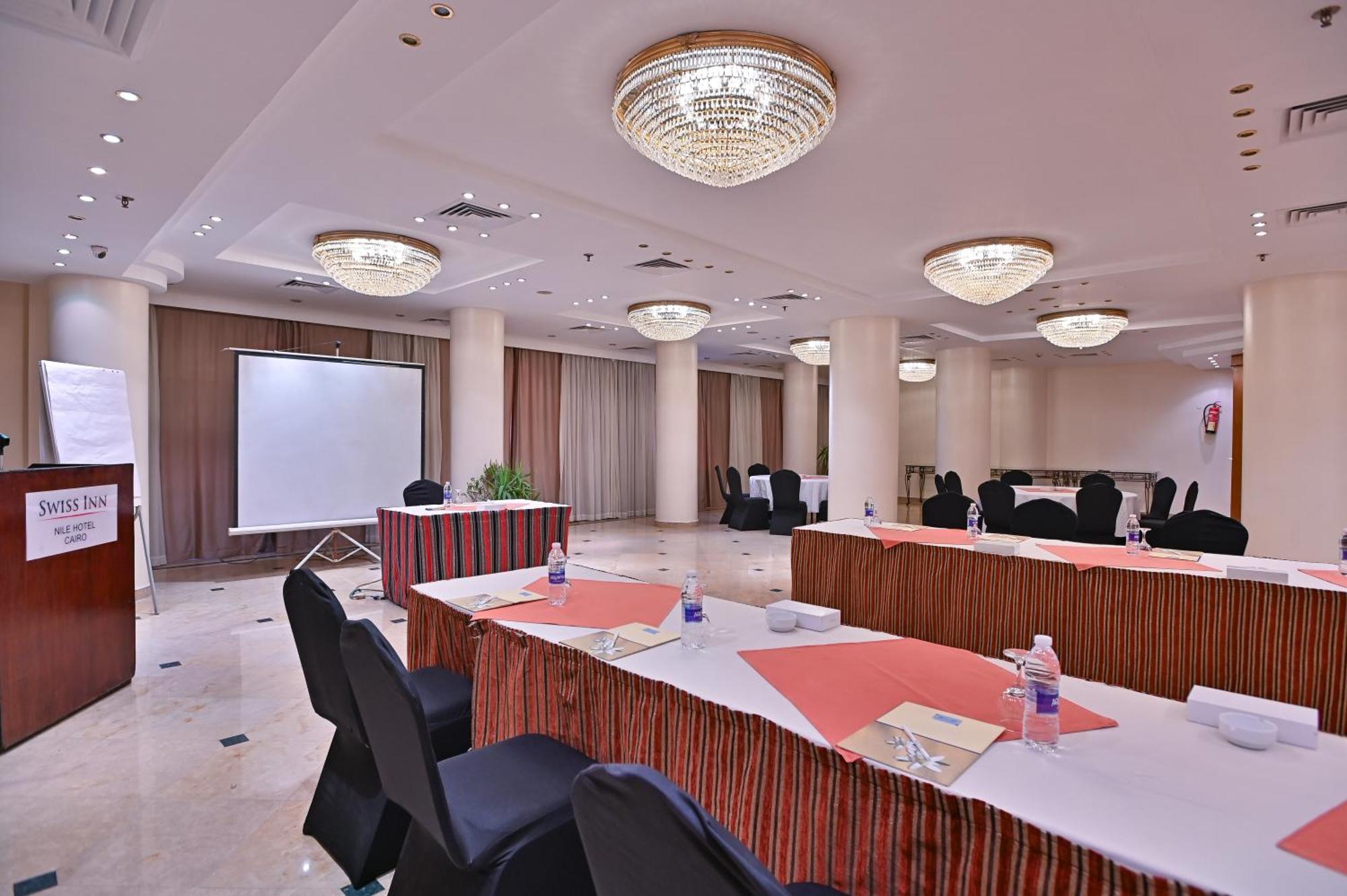 Swiss Inn Nile Hotel Giza Esterno foto