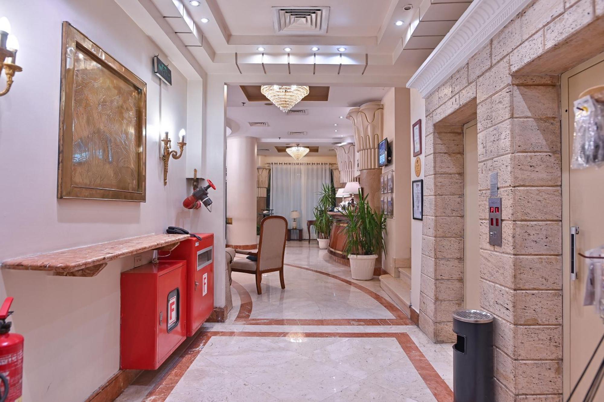 Swiss Inn Nile Hotel Giza Esterno foto